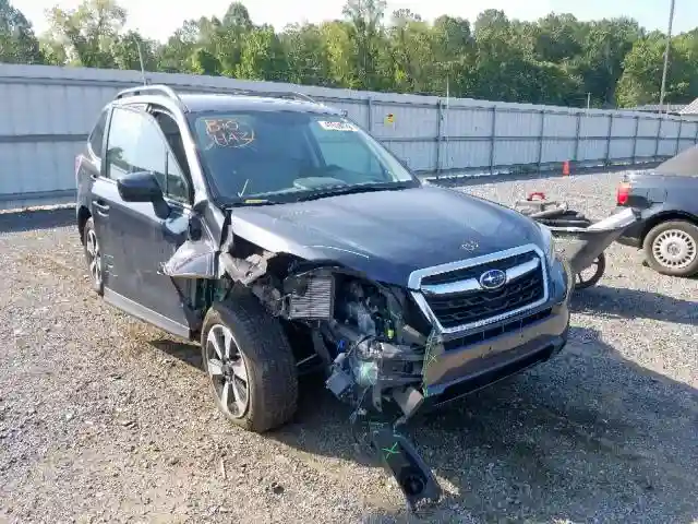 JF2SJAEC4JH500388 2018 SUBARU FORESTER 2.5I PREMIUM-0