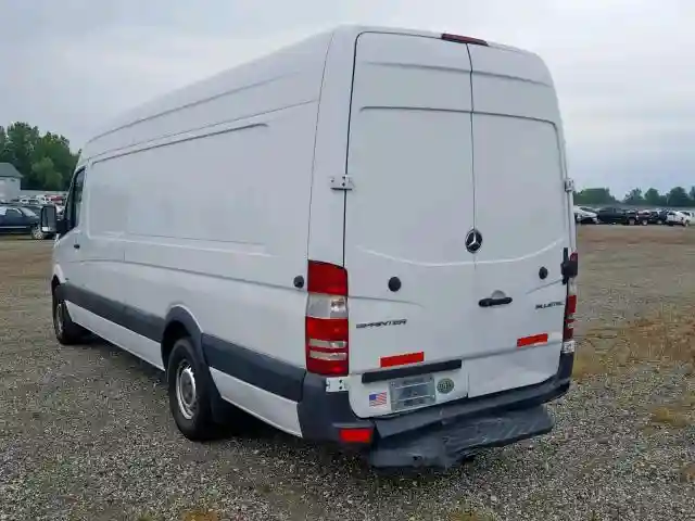 WD3PE8DC0E5870077 2014 MERCEDES-BENZ SPRINTER 2500-2