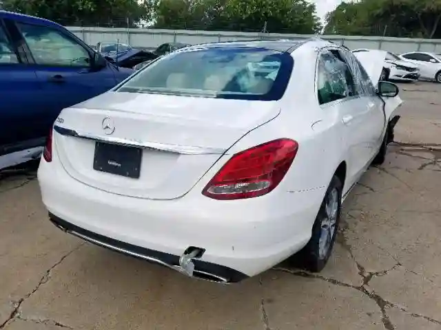 55SWF4JB7FU044585 2015 MERCEDES-BENZ C 300-3