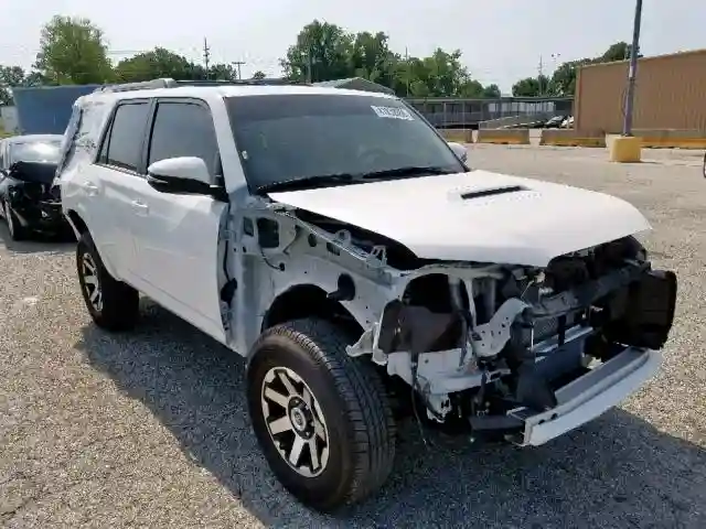 JTEBU5JR3K5618342 2019 TOYOTA 4RUNNER SR5-0