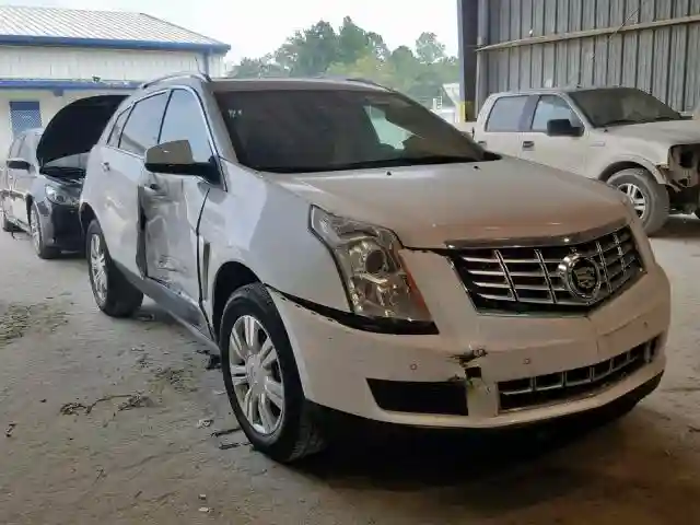 3GYFNBE3XFS611076 2015 CADILLAC SRX LUXURY COLLECTION-0