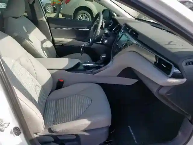 4T1B11HKXKU273004 2019 TOYOTA CAMRY L-4