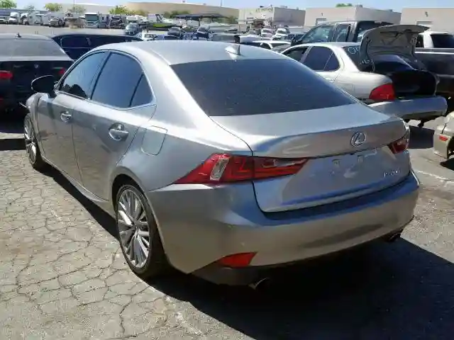 JTHBA1D2XG5024552 2016 LEXUS IS 200T-2