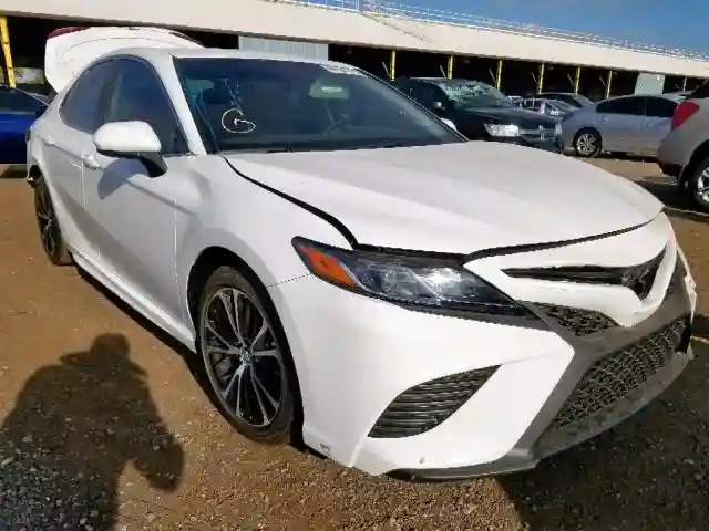 4T1B11HKXKU273004 2019 TOYOTA CAMRY L-0