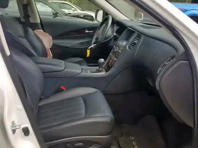 JN1BJ0RR6HM409750 2017 INFINITI QX50-4