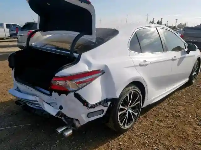 4T1B11HKXKU273004 2019 TOYOTA CAMRY L-3