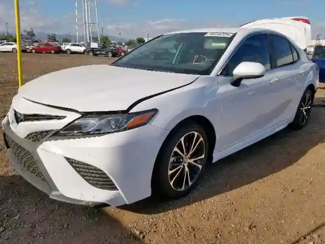 4T1B11HKXKU273004 2019 TOYOTA CAMRY L-1