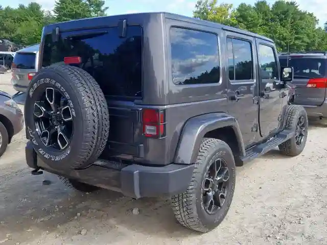 1C4HJWEG1JL897046 2018 JEEP WRANGLER UNLIMITED SAHARA-3