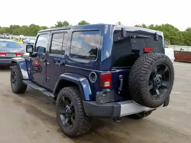 1C4BJWEG2DL628533 2013 JEEP WRANGLER UNLIMITED SAHARA-2