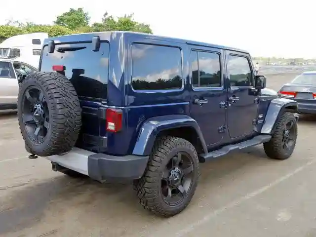 1C4BJWEG2DL628533 2013 JEEP WRANGLER UNLIMITED SAHARA-3