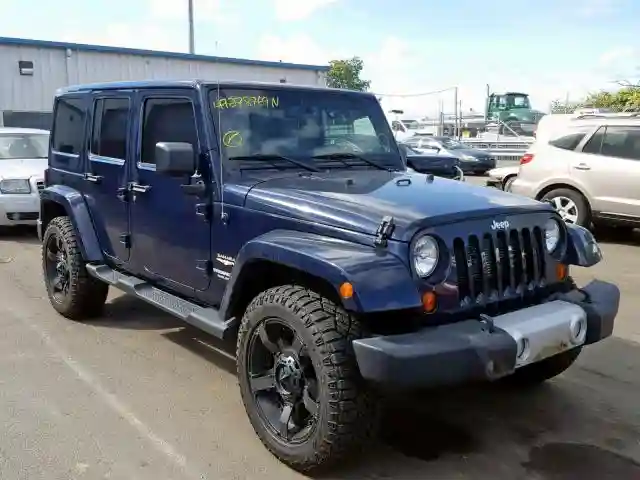1C4BJWEG2DL628533 2013 JEEP WRANGLER UNLIMITED SAHARA-0