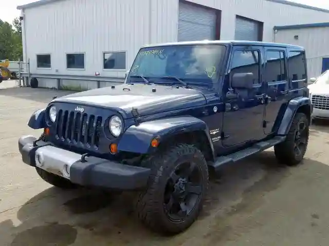 1C4BJWEG2DL628533 2013 JEEP WRANGLER UNLIMITED SAHARA-1