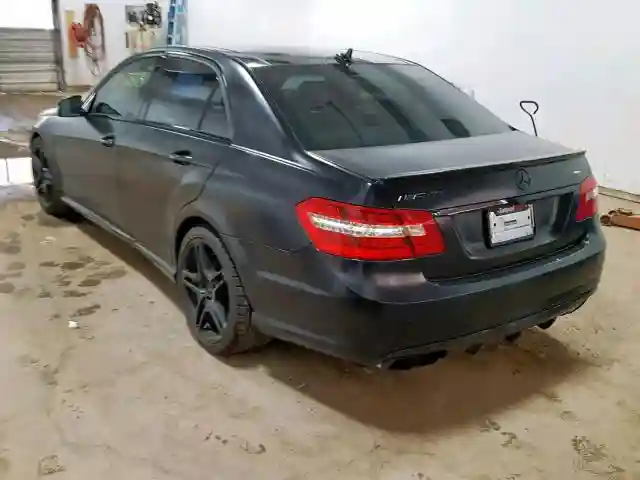 WDDHF7HB8BA407700 2011 MERCEDES-BENZ E 63 AMG-2
