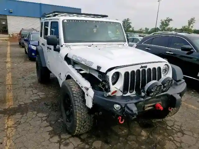 1C4BJWEG9DL575832 2013 JEEP WRANGLER UNLIMITED SAHARA-0