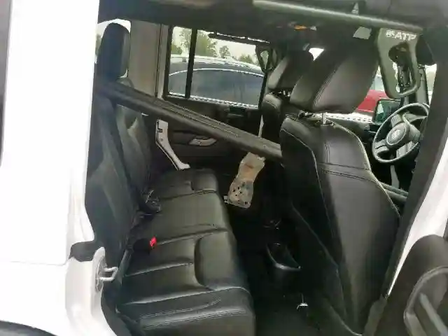 1C4BJWEG9DL575832 2013 JEEP WRANGLER UNLIMITED SAHARA-5