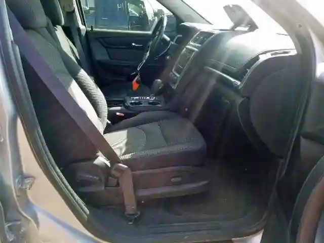 1GKKVPKD0FJ330330 2015 GMC ACADIA SLE-4