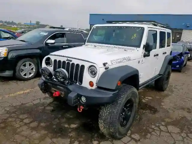 1C4BJWEG9DL575832 2013 JEEP WRANGLER UNLIMITED SAHARA-1
