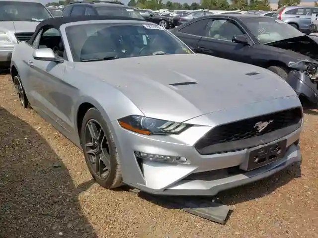 1FATP8UH3J5129447 2018 FORD MUSTANG-0