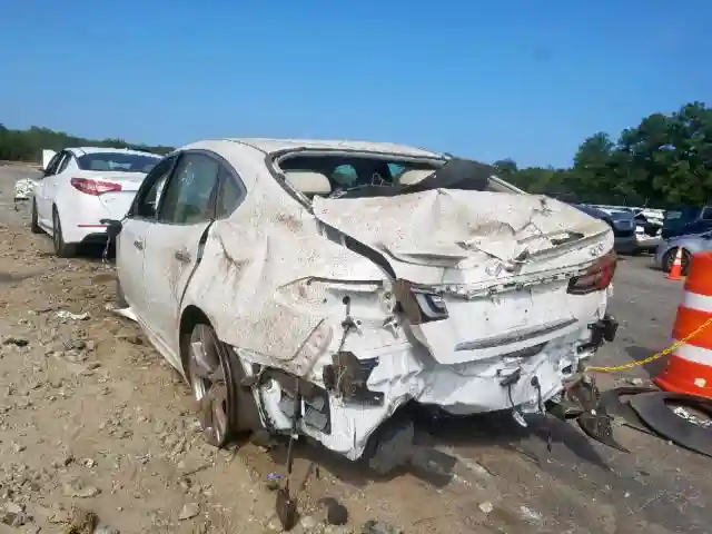JN1BY1AP4GM220573 2016 INFINITI Q70 3.7-2