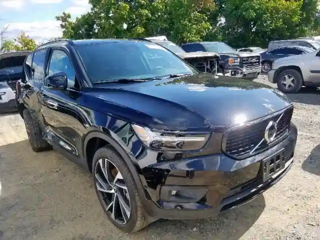 YV4162XZ9K2008802 2019 VOLVO XC40 T5-0