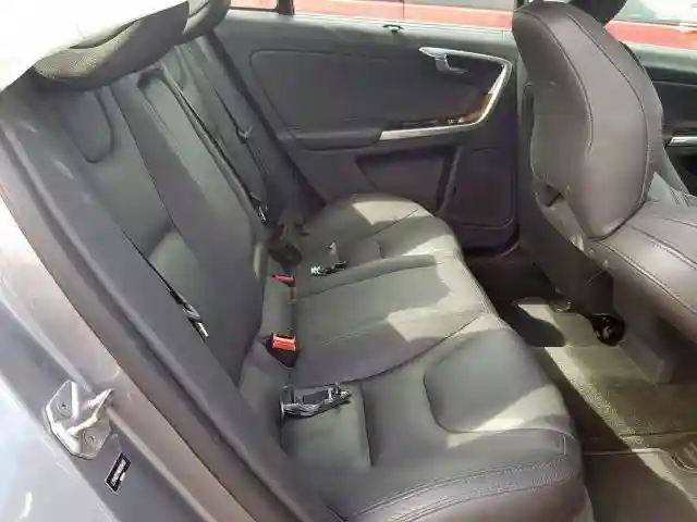 LYV402TM4HB134455 2017 VOLVO S60 PLATINUM-5