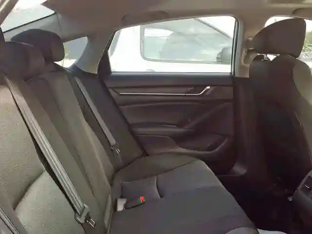 1HGCV1F40JA057357 2018 HONDA ACCORD EX-5