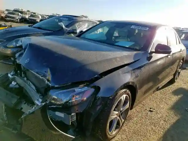 WDDZF4JB3JA335400 2018 MERCEDES-BENZ E 300-1