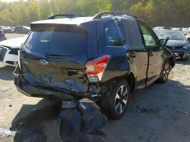 JF2SJARC3HH504081 2017 SUBARU FORESTER 2.5I LIMITED-3