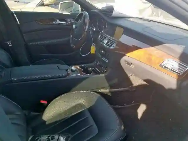 WDDLJ7DB7CA045701 2012 MERCEDES-BENZ CLS 550-4