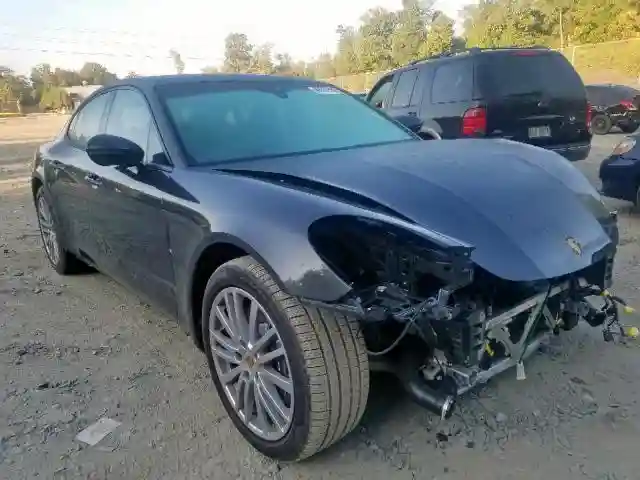 WP0AA2A72JL118186 2018 PORSCHE PANAMERA 4-0