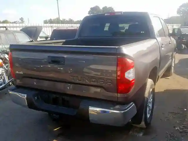 5TFDM5F1XJX076742 2018 TOYOTA TUNDRA CREWMAX SR5-3