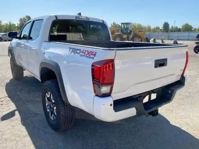 5TFCZ5AN1JX148872 2018 TOYOTA TACOMA DOUBLE CAB-2