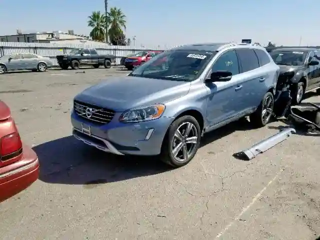 YV440MDR4H2062824 2017 VOLVO XC60 T5-1