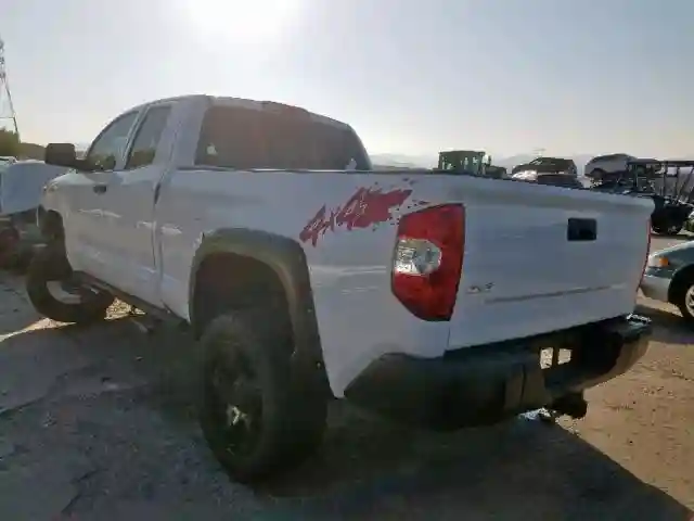 5TFUM5F14JX075182 2018 TOYOTA TUNDRA DOUBLE CAB SR/SR5-2