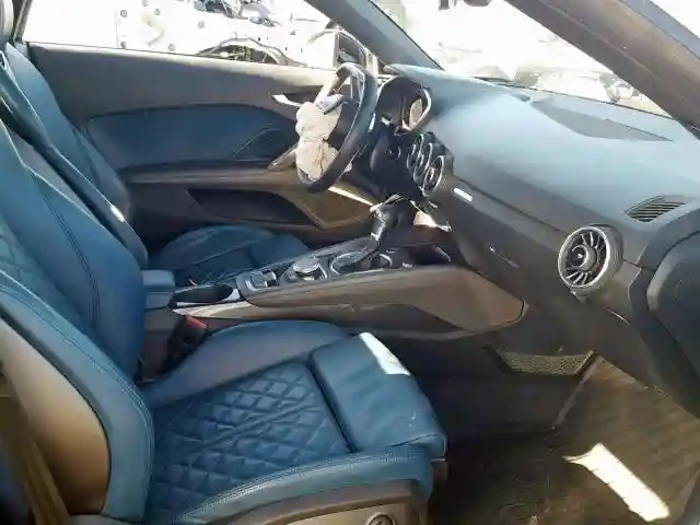 TRUT5CFV2H1002315 2017 AUDI TT-4