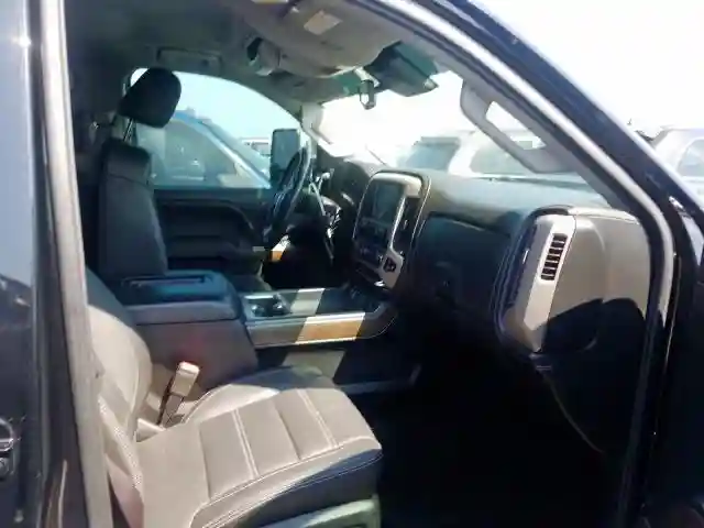 1GT12UEY3HF184847 2017 GMC SIERRA K2500 DENALI-4