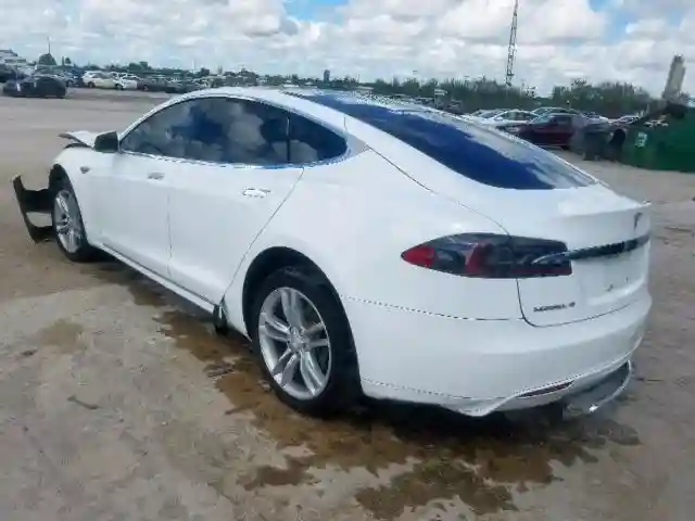 5YJSA1DN6DFP06107 2013 TESLA MODEL S-2