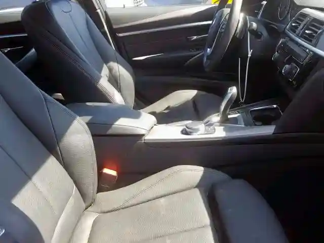 WBA8E1C55JA762816 2018 BMW 330E-4