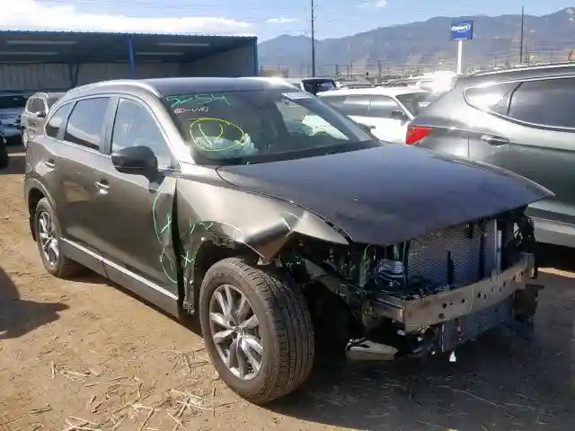 JM3TCBBY3J0224973 2018 MAZDA CX-9 SPORT-0