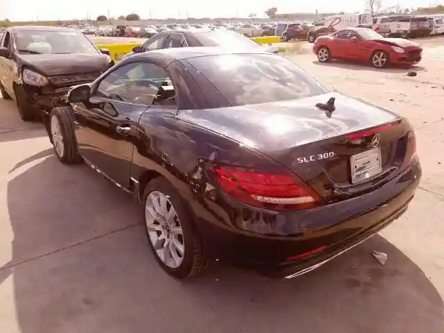 WDDPK3JA2HF144410 2017 MERCEDES-BENZ SLC 300-2