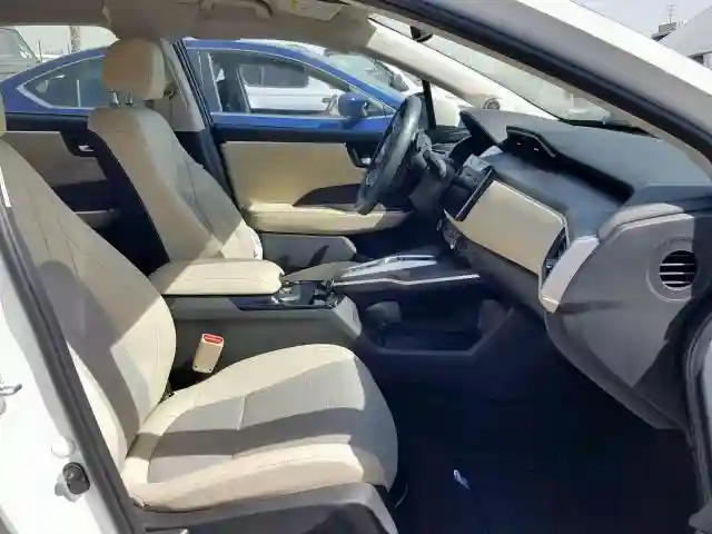 JHMZC5F1XJC016880 2018 HONDA CLARITY-4