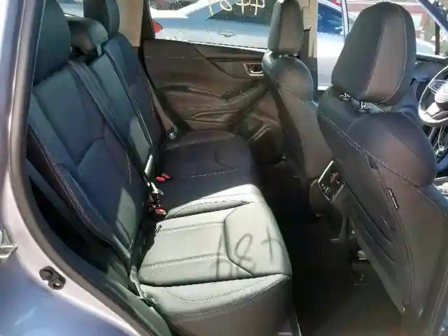 JF2SKAUC0KH524896 2019 SUBARU FORESTER LIMITED-5