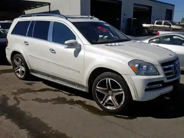 4JGBF8GE9CA790254 2012 MERCEDES-BENZ GL 550 4MATIC-0