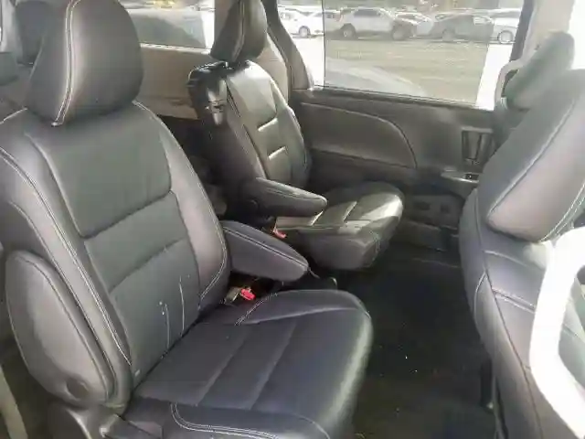 5TDXK3DCXGS749829 2016 TOYOTA SIENNA SE-5