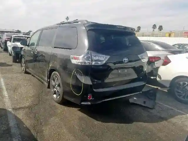 5TDXK3DCXGS749829 2016 TOYOTA SIENNA SE-2