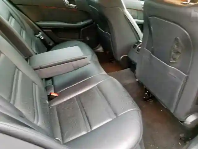 WDDHF7HB6BA363177 2011 MERCEDES-BENZ E 63 AMG-5