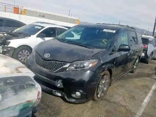 5TDXK3DCXGS749829 2016 TOYOTA SIENNA SE-1