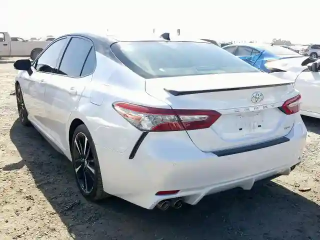 4T1B61HK3JU141721 2018 TOYOTA CAMRY XSE-2