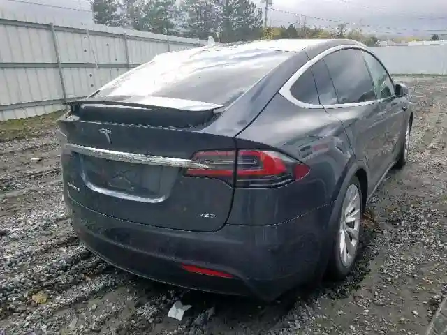 5YJXCBE24GF030299 2016 TESLA MODEL X-3