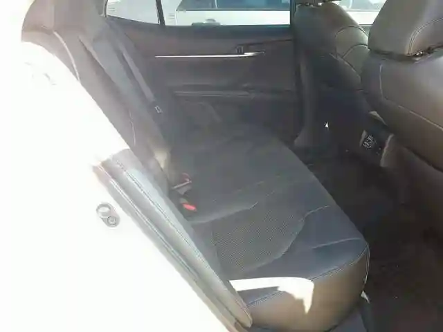 4T1B61HK3JU141721 2018 TOYOTA CAMRY XSE-5